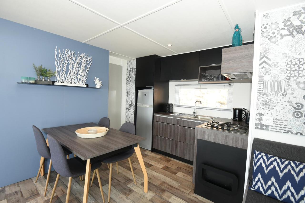 Mobil Home Vue Sur Mer - Racine 03 Saint-Raphael  Luaran gambar