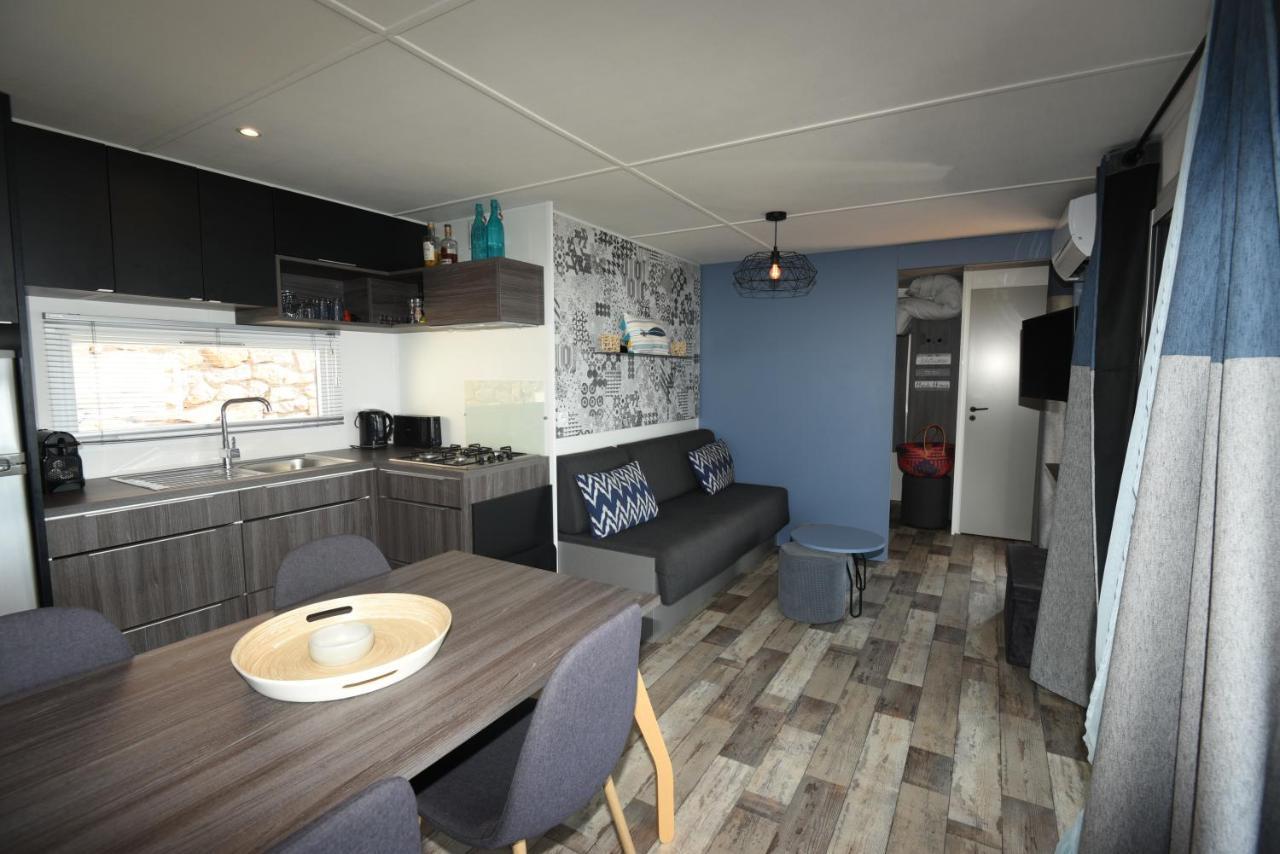 Mobil Home Vue Sur Mer - Racine 03 Saint-Raphael  Luaran gambar